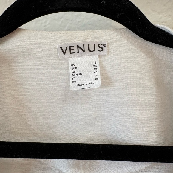 VENUS Elegant Cream Blazer - Picture 3 of 3